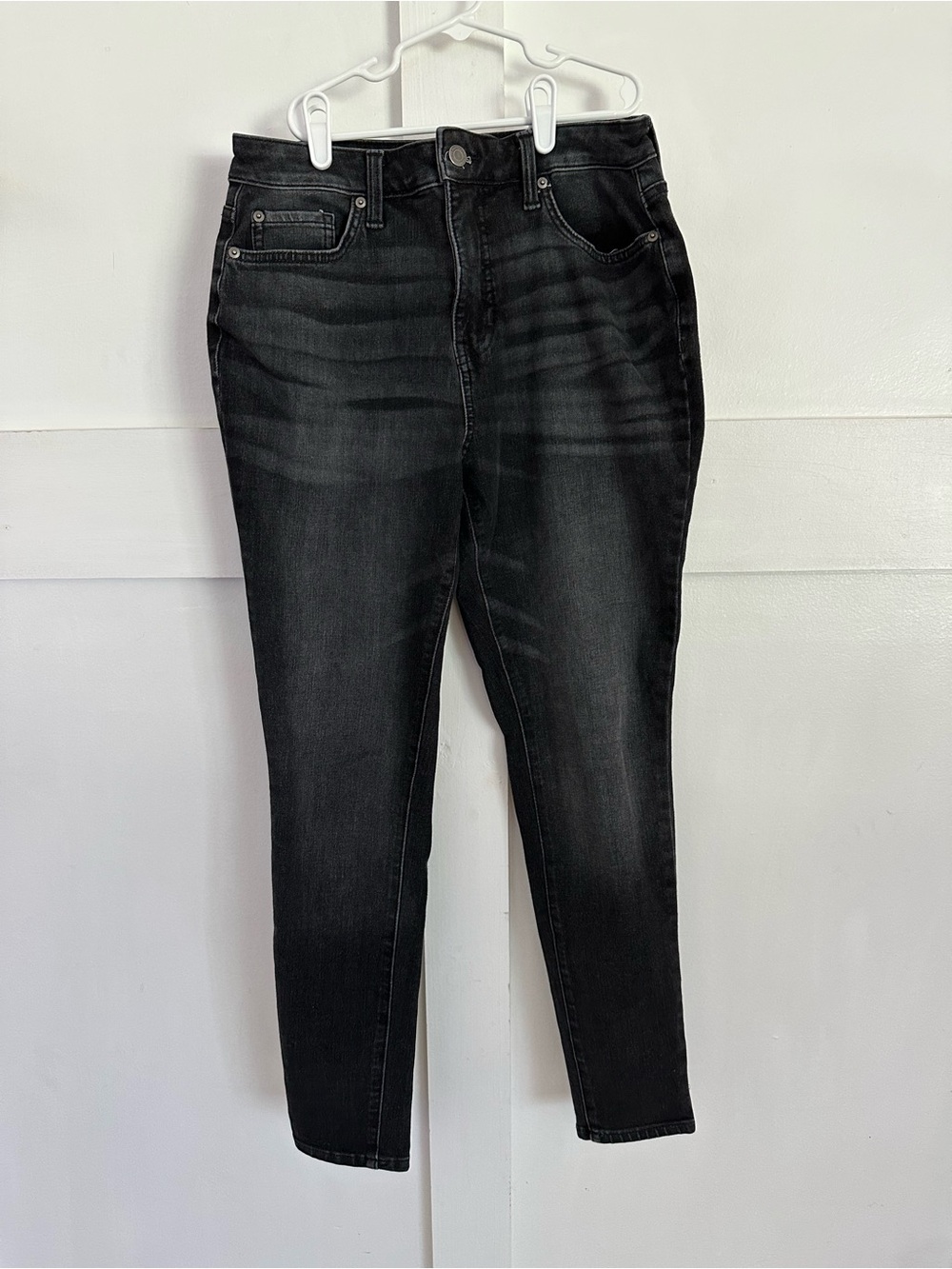 Time and Tru Black Skinny Jeans - High Rise